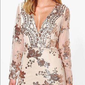US size 6, fitted gold sequin dress -NWT